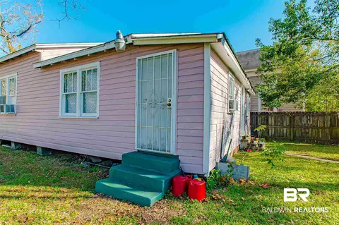 1057 Old Shell Rd, Mobile, AL 36604 photo 6