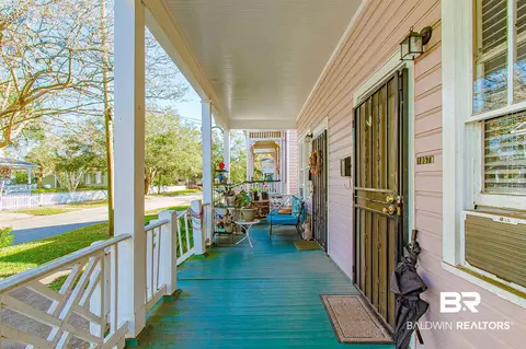 1057 Old Shell Rd, Mobile, AL 36604 photo 3