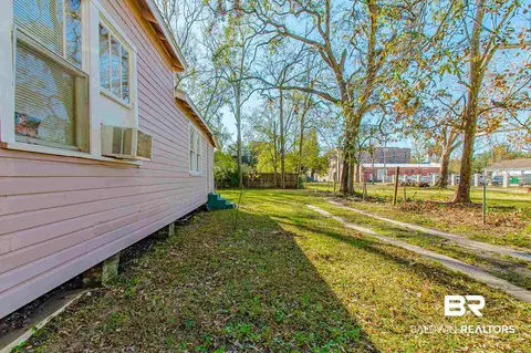 1057 Old Shell Rd, Mobile, AL 36604 photo 5