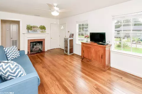 7 Princess Anne Rd, Mobile, AL 36608 photo 2