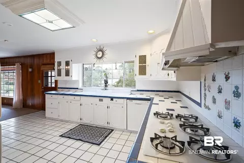 3000 Riverside Dr, Mobile, AL 36605 photo 11