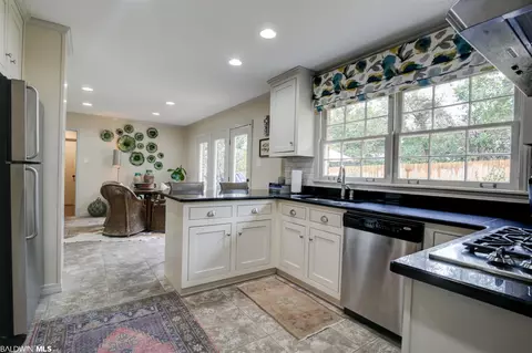 4124 Ursuline Dr, Mobile, AL 36608 photo 10