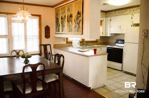 307 E Laurel St, Atmore, AL 36502 photo 11
