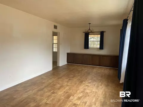 3151 S Angus Dr, Mobile, AL 36606 photo 3