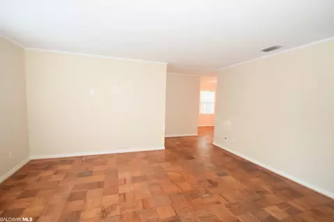 804 Nassau Dr, Mobile, AL 36608 photo 2