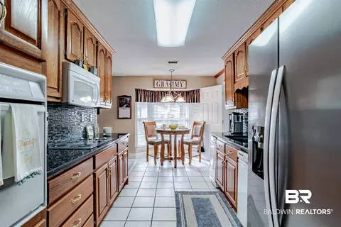 7701 N Tara Dr, Mobile, AL 36695 photo 11
