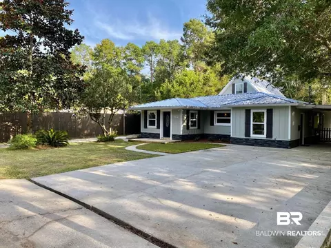 25168 Chestnut Dr, Elberta, AL 36530 photo 1