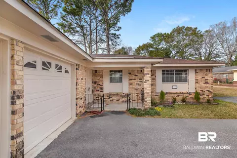 5420 Spring Dr, Mobile, AL 36693 photo 2