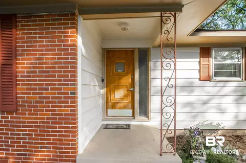 400 Thornton Pl, Mobile, AL 36609 photo 8