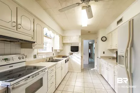 400 Thornton Pl, Mobile, AL 36609 photo 15