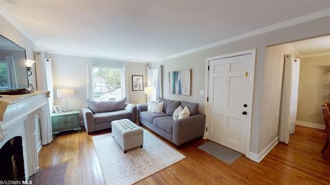 9 York Pl, Mobile, AL 36608 photo 4
