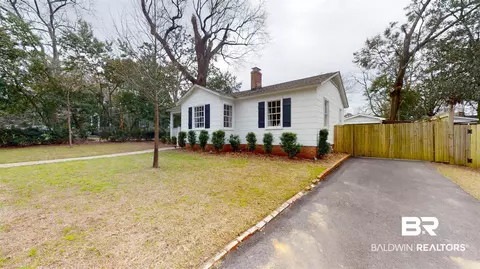 9 York Pl, Mobile, AL 36608 photo 2