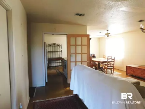 706 E Sunset Dr, Atmore, AL 36502 photo 2