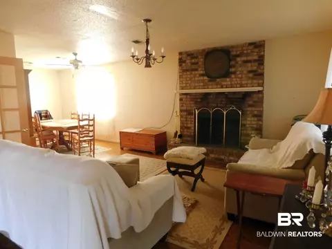 706 E Sunset Dr, Atmore, AL 36502 photo 3