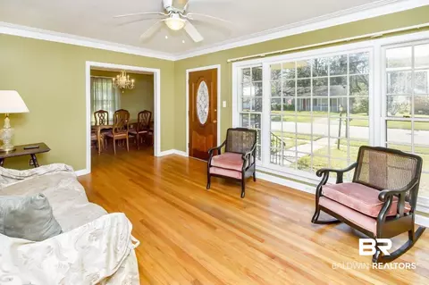 17 W Chadwick Dr, Mobile, AL 36606 photo 4