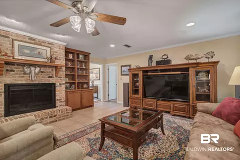 150 Windsor Dr, Daphne, AL 36526 photo 9