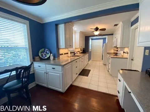 128 Margaret St, Mobile, AL 36607 photo 9