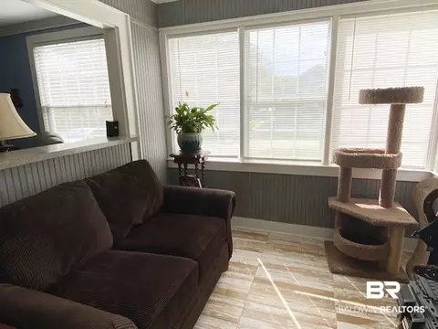 128 Margaret St, Mobile, AL 36607 photo 8