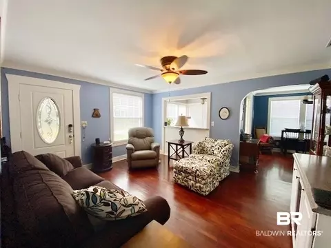 128 Margaret St, Mobile, AL 36607 photo 2