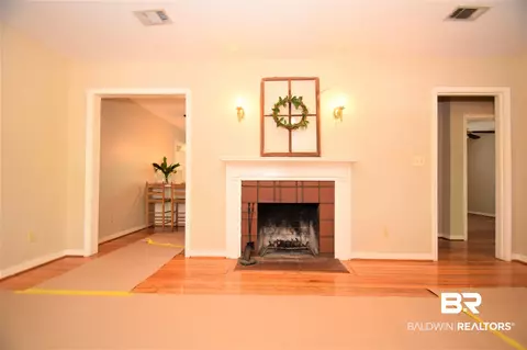 309 E Border Dr, Mobile, AL 36608 photo 2