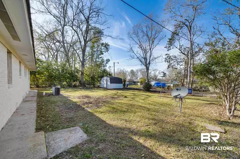 613 E Myrtle Ave, Foley, AL 36535 photo 15