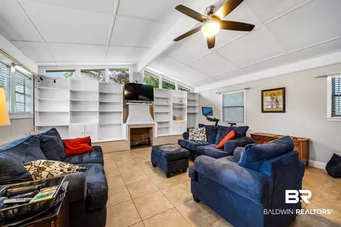 366 N Wacker Ln, Mobile, AL 36608 photo 5