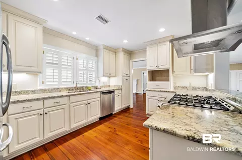 420 E Byron Ave, Mobile, AL 36609 photo 6