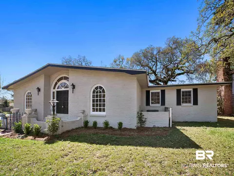 958 Watergate Ct, Mobile, AL 36693 photo 1