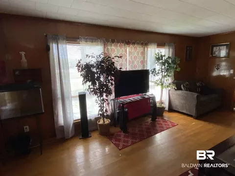203 Forest Ave, Atmore, AL 36502 photo 5