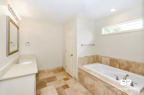 8 S Hathaway Rd, Mobile, AL 36608 photo 19