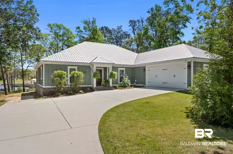 9380 Neumann Dr, Elberta, AL 36530 photo 1