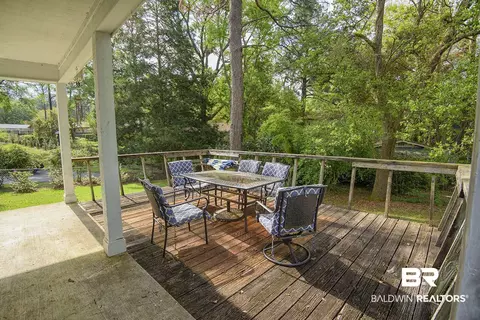 586 Stuart St, Daphne, AL 36526 photo 5