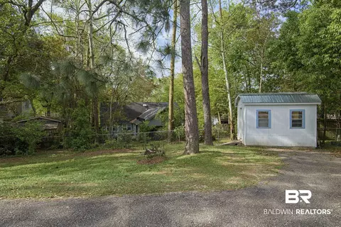 586 Stuart St, Daphne, AL 36526 photo 4
