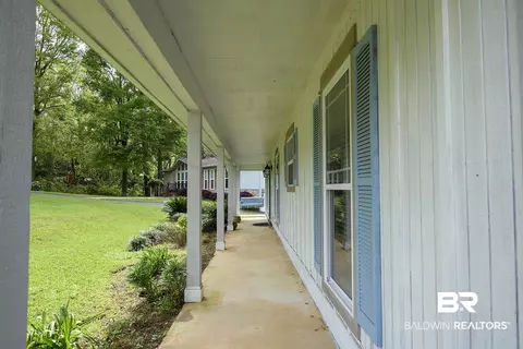 586 Stuart St, Daphne, AL 36526 photo 3