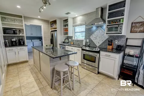 586 Stuart St, Daphne, AL 36526 photo 13