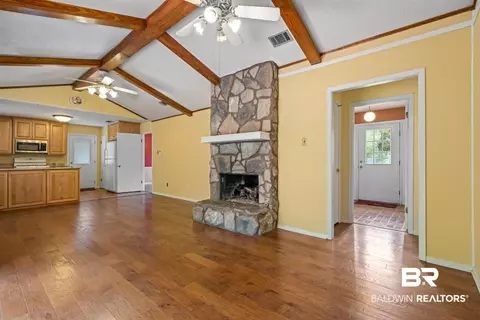 5233 Wilhelm Dr, Mobile, AL 36618 photo 3