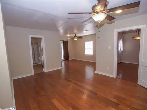 18 Kirby St, Mobile, AL 36607 photo 9
