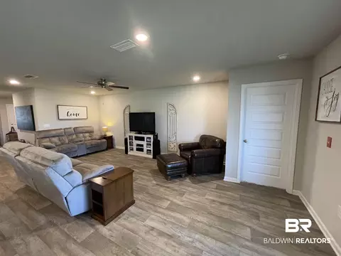 8305 Harmon St, Daphne, AL 36526 photo 11