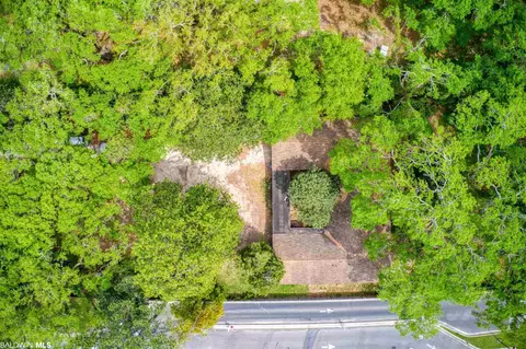 6351 Old Shell Rd, Mobile, AL 36608 photo 2