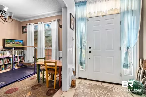 10186 Summerlake Dr, Mobile, AL 36608 photo 2