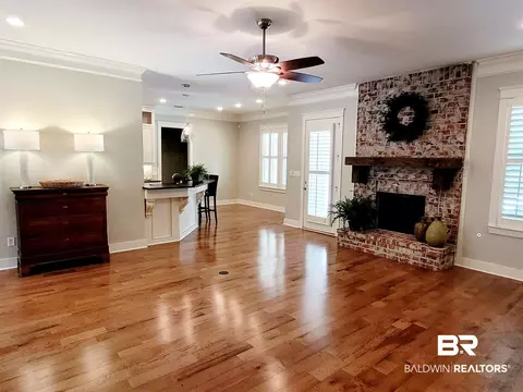 910 Main St, Daphne, AL 36526 photo 3