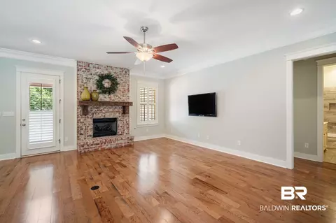 910 Main St, Daphne, AL 36526 photo 9