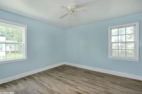 859 E Victory Dr, Mobile, AL 36606 photo 7