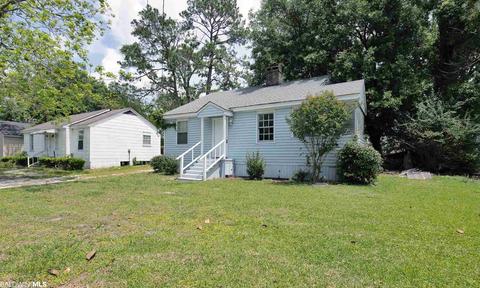 859 E Victory Dr, Mobile, AL 36606 photo 2