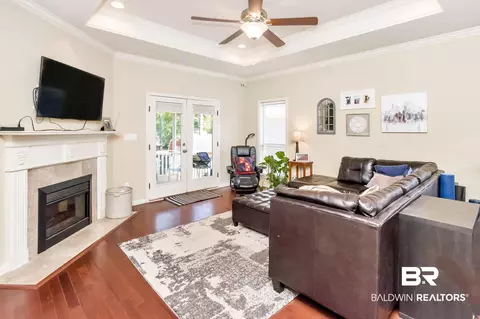 1005 Linlen Ave, Mobile, AL 36609 photo 2