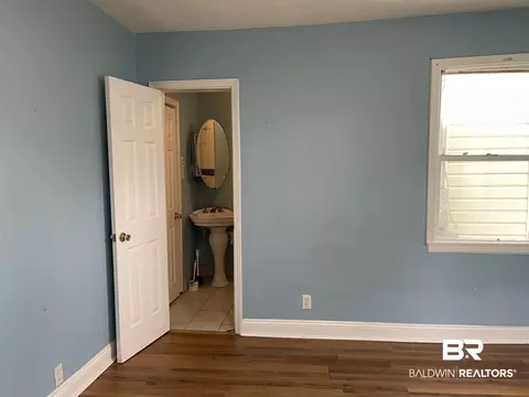 505 E Myrtle Ave, Foley, AL 36535 photo 6