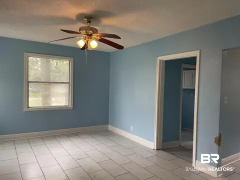 505 E Myrtle Ave, Foley, AL 36535 photo 5