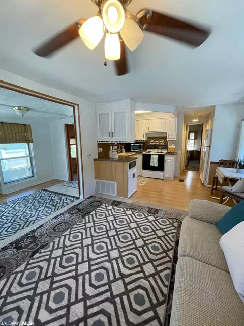 498 Elberta Loop, Lillian, AL 36549 photo 6