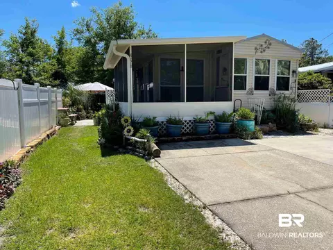 498 Elberta Loop, Lillian, AL 36549 photo 1