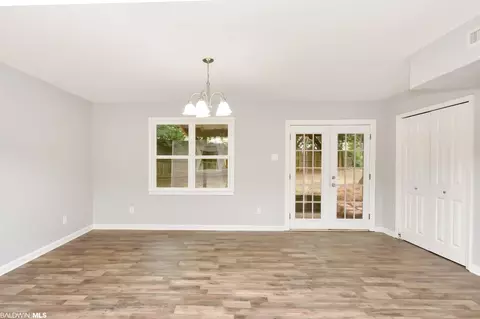 2301 E Highpoint Dr, Mobile, AL 36693 photo 6